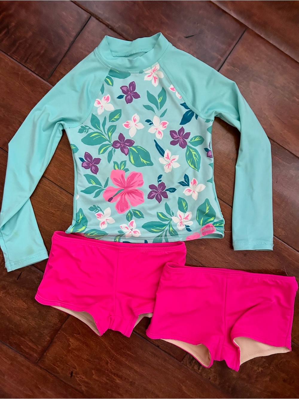 Girls Lands End swimsuit! 🏝️ XS top and Size 5 and size 6 pink bottoms